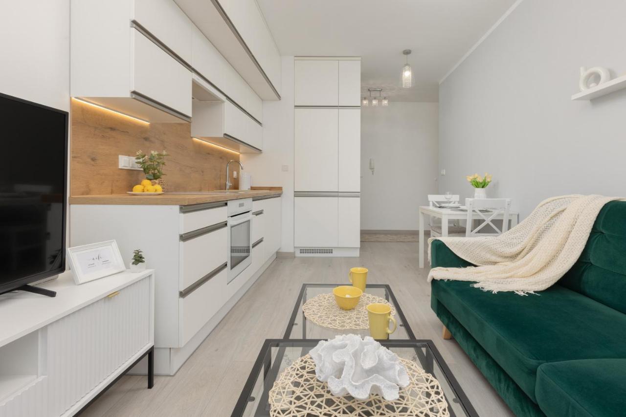 Cozy Apartment With Parking Bakalarska By Noclegi Renters Warsaw Exterior photo