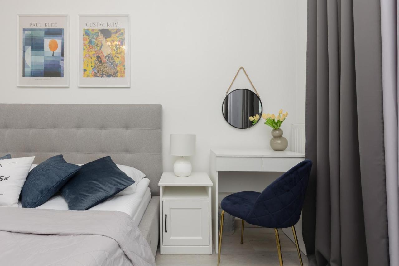 Cozy Apartment With Parking Bakalarska By Noclegi Renters Warsaw Exterior photo