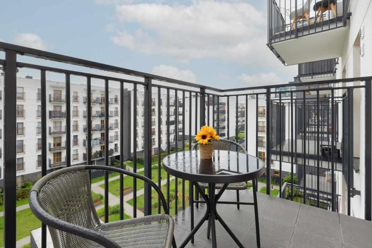 Cozy Apartment With Parking Bakalarska By Noclegi Renters Warsaw Exterior photo