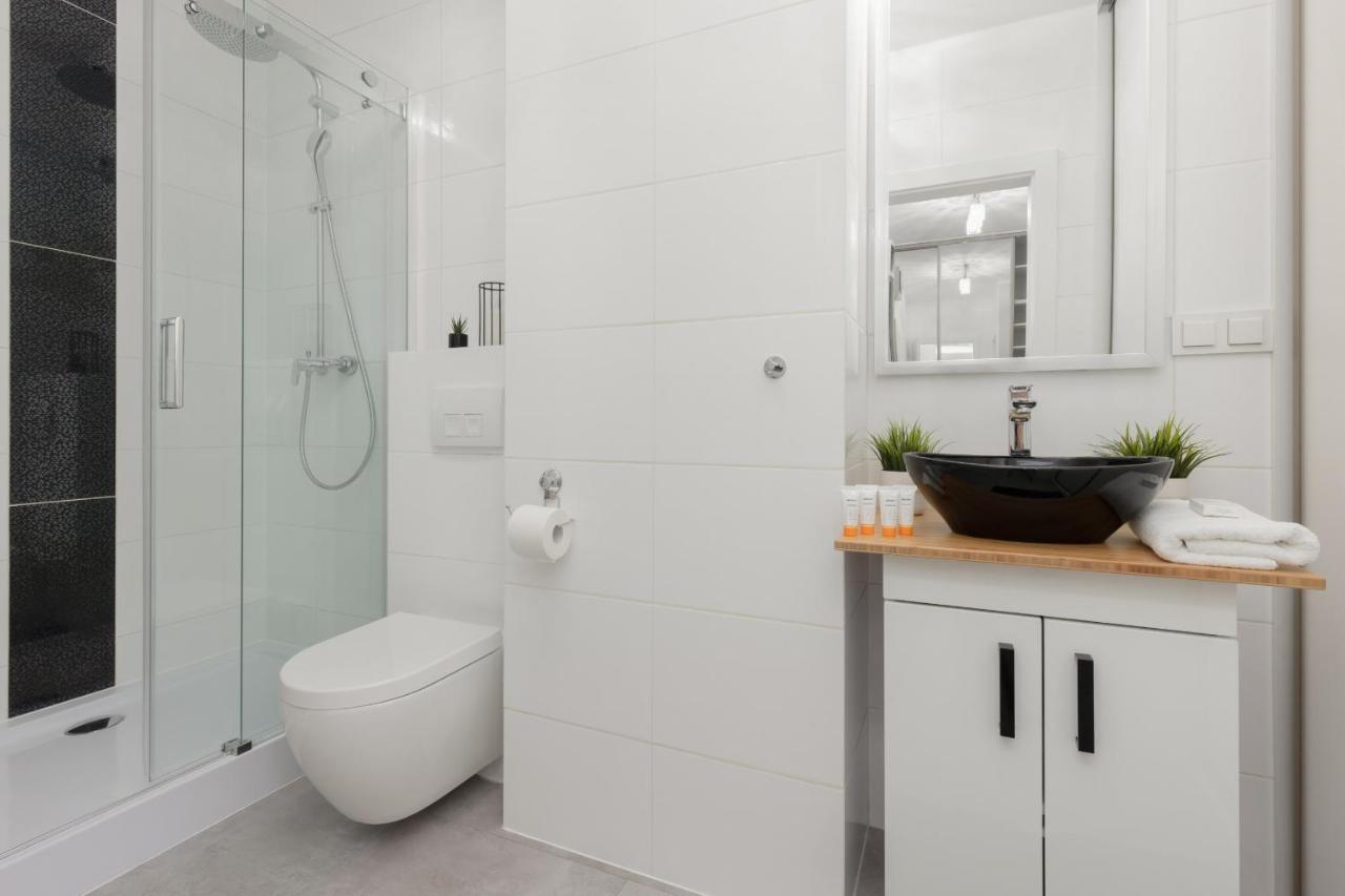 Cozy Apartment With Parking Bakalarska By Noclegi Renters Warsaw Exterior photo